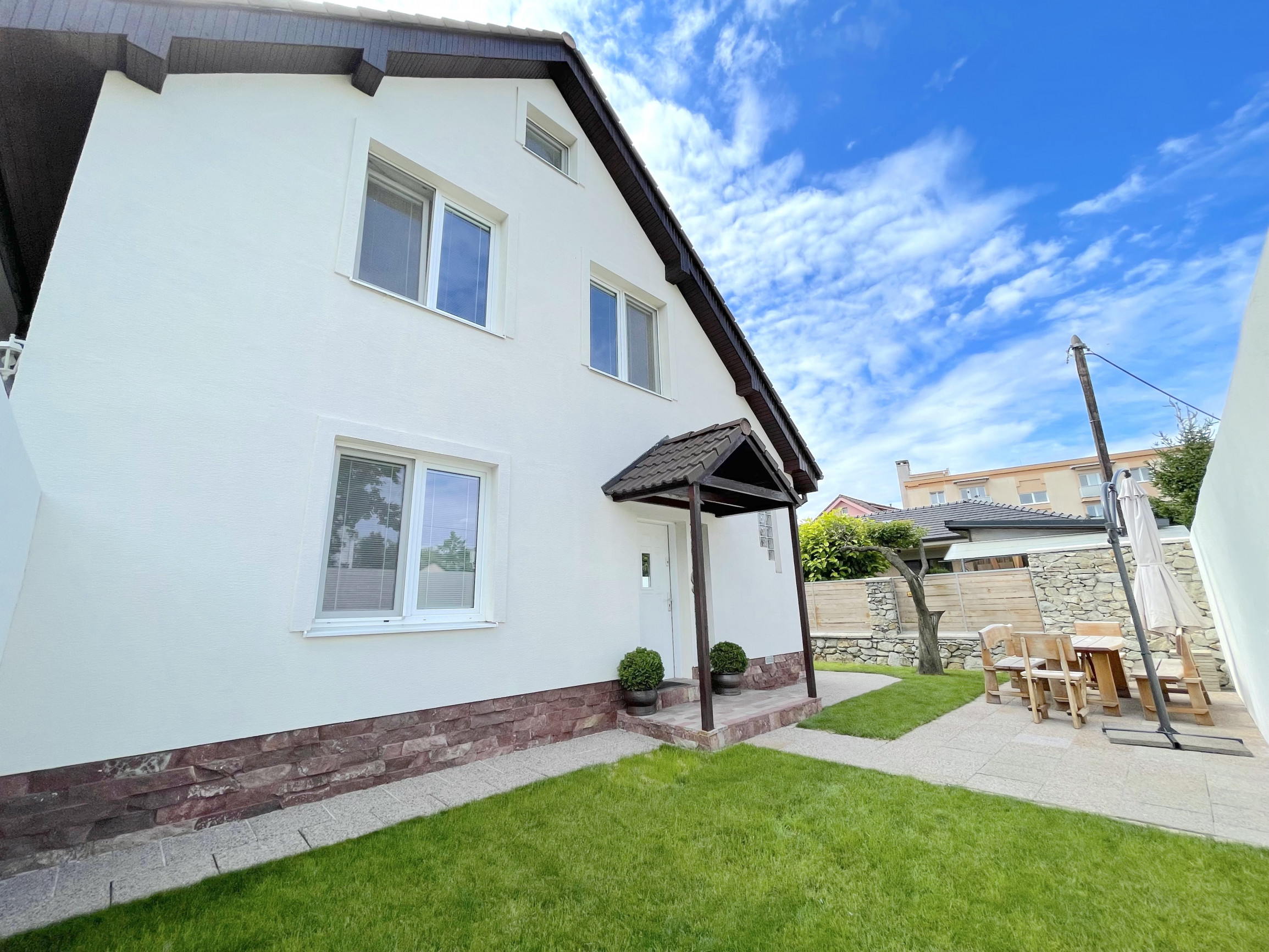 Predaj dvojgeneračný rodinný dom, BA II - Trnávka