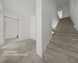 4-izbový byt s charakterom domu - skolaudované, Senec