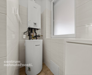 Priestranný 4 izbový dom s garážou, Senec - Hurbanova Ves