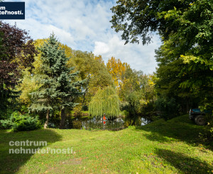 Pálffyho poľovnícke panstvo s vlastným lesom a jazerom