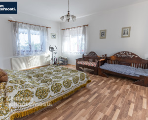 Pálffyho poľovnícke panstvo s vlastným lesom a jazerom