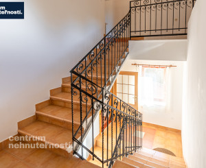 Pálffyho poľovnícke panstvo s vlastným lesom a jazerom