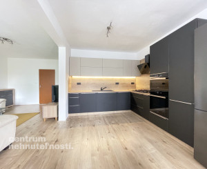 Predaj dvojgeneračný rodinný dom, BA II - Trnávka