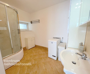 Predaj dvojgeneračný rodinný dom, BA II - Trnávka