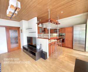 Predaj dvojgeneračný rodinný dom, BA II - Trnávka