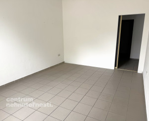 Prenájom - obchodný priestor