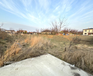 Stavebný pozemok Senec - Veľký Grob na predaj