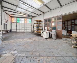 Predaj pozemok s domom a stavbami, BA II - Klatovská ul.