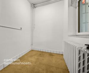 Predaj pozemok s domom a stavbami, BA II - Klatovská ul.