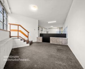 Predaj pozemok s domom a stavbami, BA II - Klatovská ul.