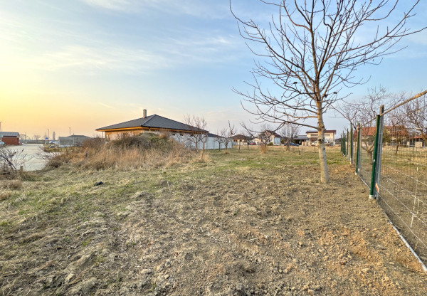 Stavebný pozemok Veľký Grob na predaj