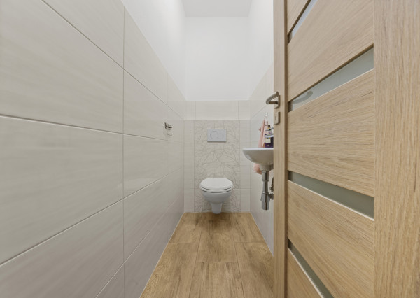 Priestranný 4 izbový dom s garážou, Senec - Hurbanova Ves