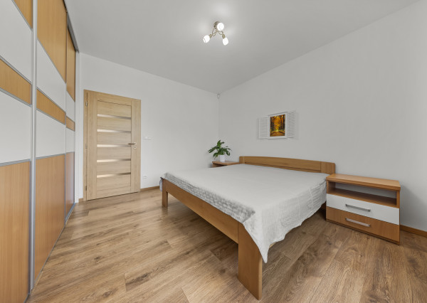 Priestranný 4 izbový dom s garážou, Senec - Hurbanova Ves