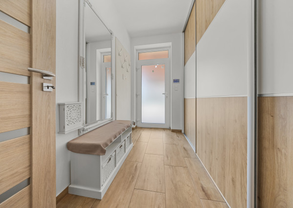 Priestranný 4 izbový dom s garážou, Senec - Hurbanova Ves