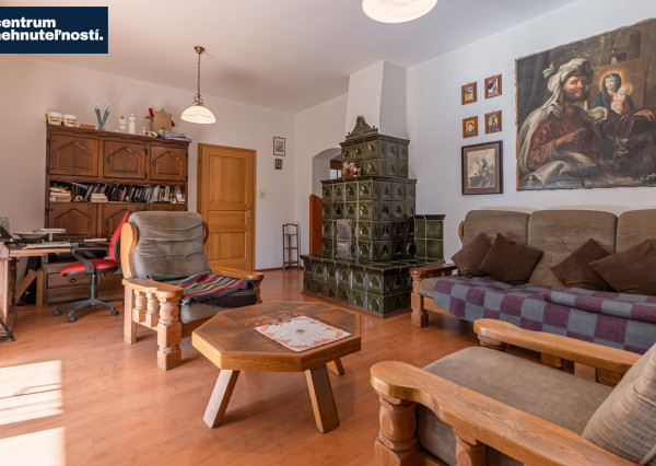 Pálffyho poľovnícke panstvo s vlastným lesom a jazerom