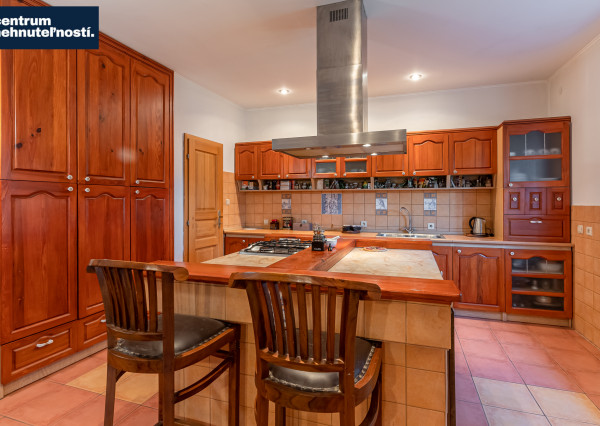 Pálffyho poľovnícke panstvo s vlastným lesom a jazerom