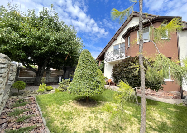 Predaj dvojgeneračný rodinný dom, BA II - Trnávka