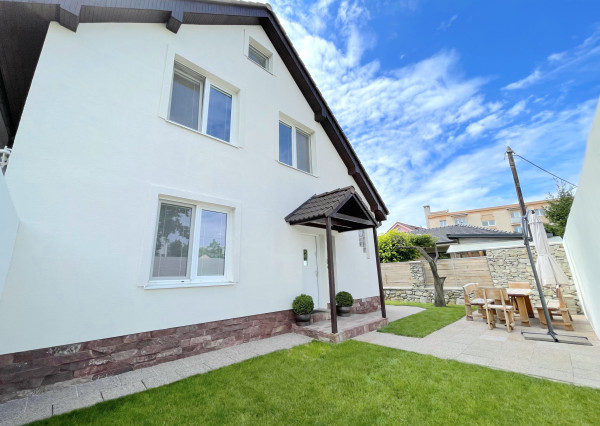 Predaj dvojgeneračný rodinný dom, BA II - Trnávka