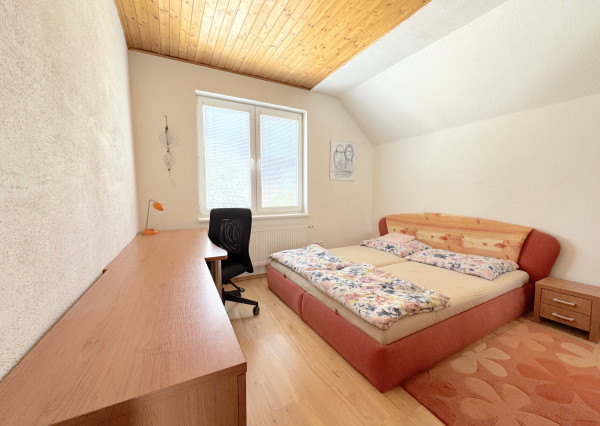 Predaj dvojgeneračný rodinný dom, BA II - Trnávka