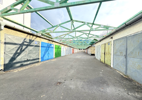 Garáž v uzavretom areáli, BA II - Ružinov