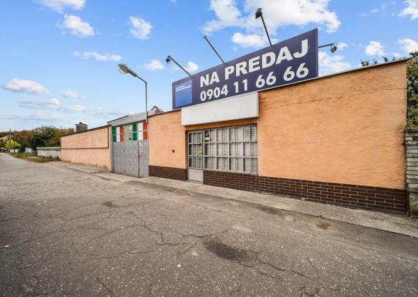 Predaj pozemok s domom a stavbami, BA II - Klatovská ul.