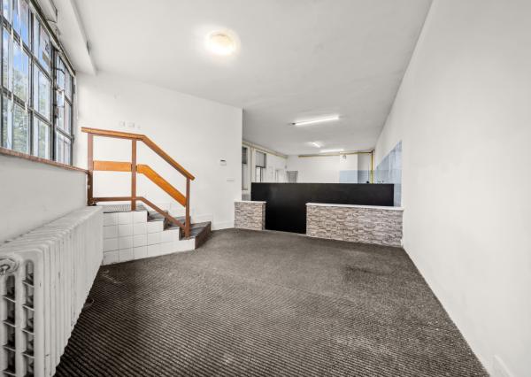 Predaj pozemok s domom a stavbami, BA II - Klatovská ul.