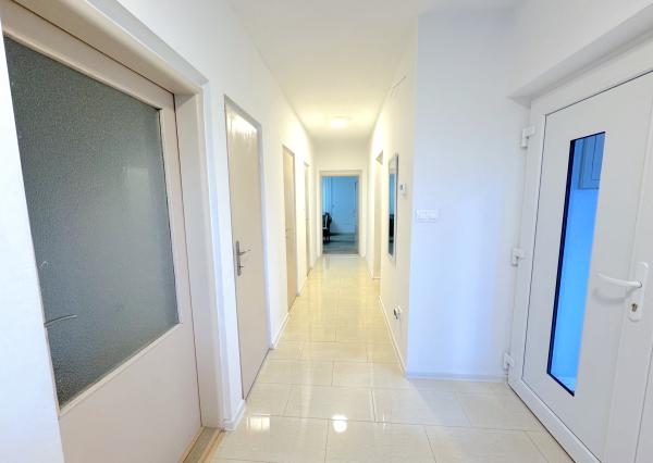 Prenájom 4 izbový dom, Senec, kompletná rekonštrukcia