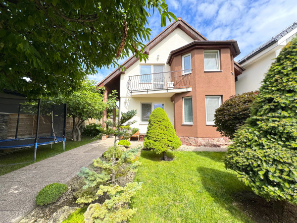 Predaj dvojgeneračný rodinný dom, BA II - Trnávka